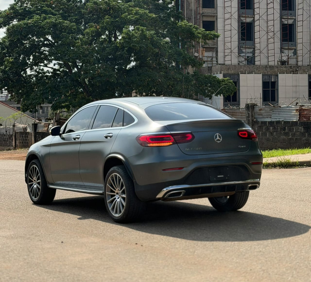 
								FOREIGN USED 2023 MERCEDES-BENZ GLC300 NOTHING TO FIX WITH ORIGINAL CUSTOM DUTY FULLY PAID UNTAMPERED SYSTEM GOING FOR 92M ABUJA DEAL full									