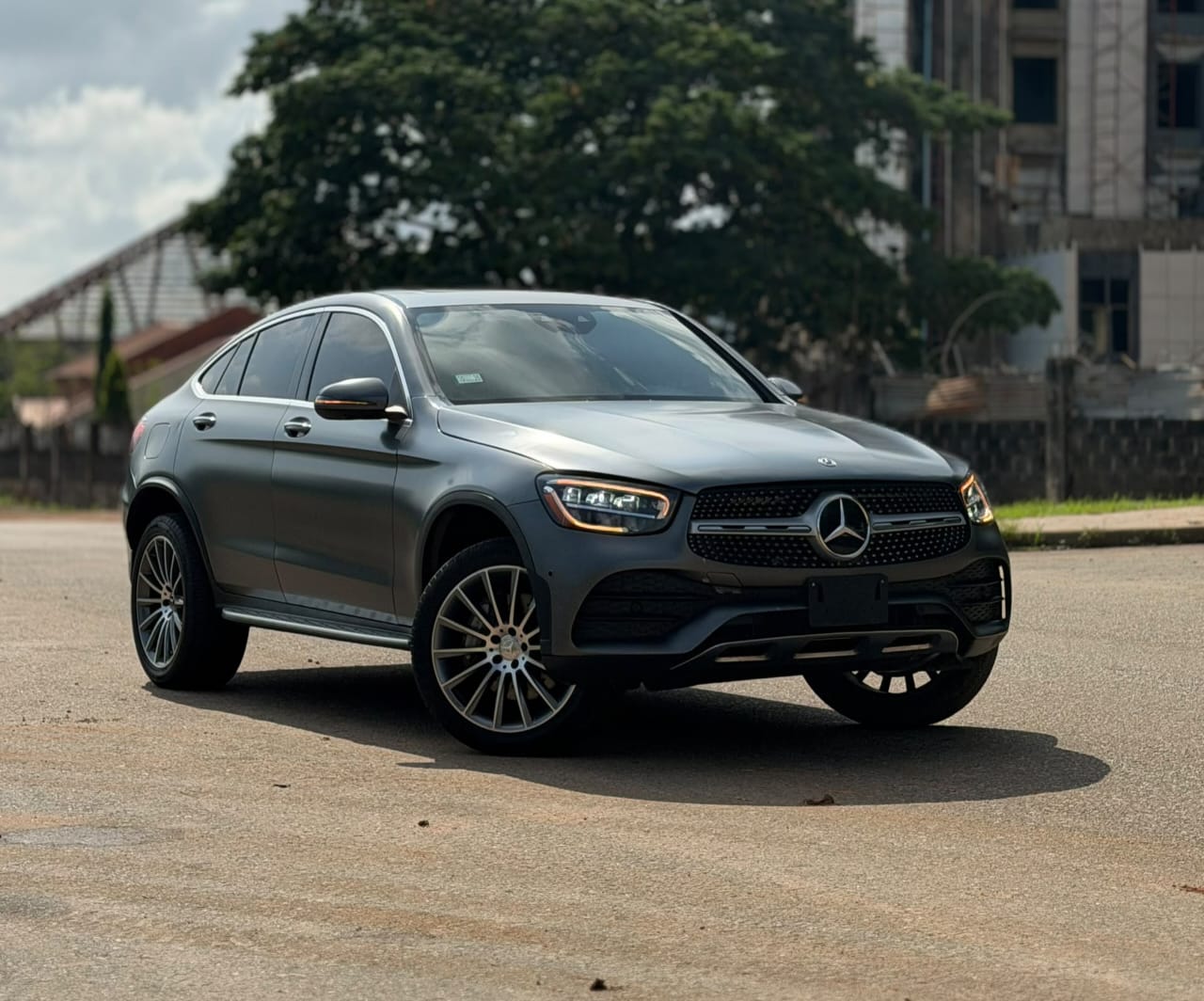 
								FOREIGN USED 2023 MERCEDES-BENZ GLC300 NOTHING TO FIX WITH ORIGINAL CUSTOM DUTY FULLY PAID UNTAMPERED SYSTEM GOING FOR 92M ABUJA DEAL full									