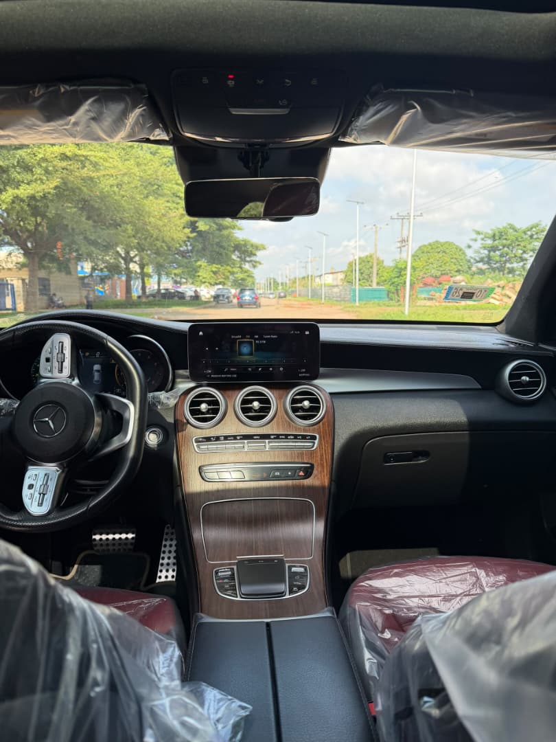 
								FOREIGN USED 2023 MERCEDES-BENZ GLC300 NOTHING TO FIX WITH ORIGINAL CUSTOM DUTY FULLY PAID UNTAMPERED SYSTEM GOING FOR 92M ABUJA DEAL full									