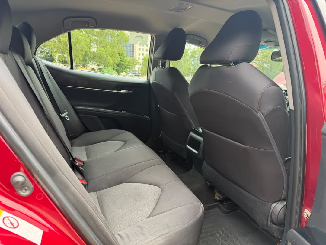
								FOREIGN USED 2018 TOYOTA CAMRY LE V4 NOTHING TO FIX WITH ORIGINAL CUSTOM DUTY UNTAMPERED SYSTEM GOING FOR 22.5M ABUJA DEAL full									