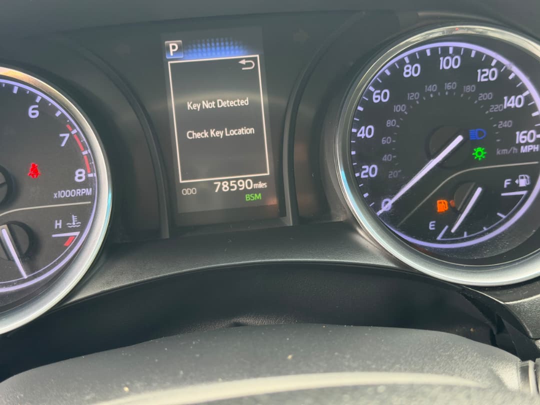
								FOREIGN USED 2018 TOYOTA CAMRY LE V4 NOTHING TO FIX WITH ORIGINAL CUSTOM DUTY UNTAMPERED SYSTEM GOING FOR 22.5M ABUJA DEAL full									