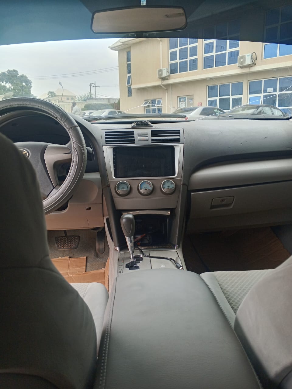 
								Tok standard, Toyota Camry 08 model unregistered 2025 entry engine and gear untempered AC factory fits buy and drive nothing to fix price 5.3m location Abacha Road nyanya Abuja settlement 100k full									