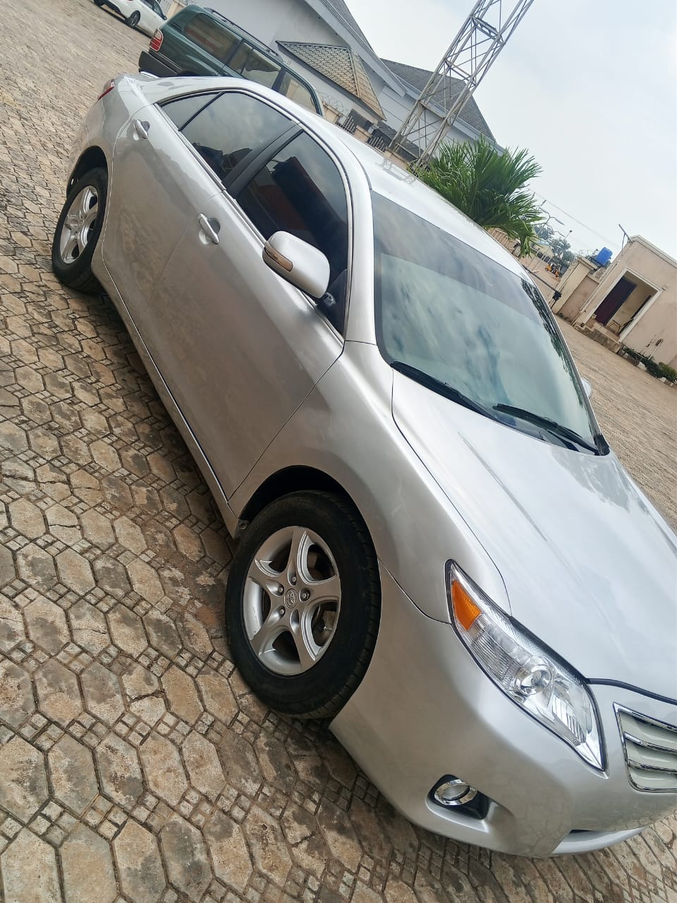 
								Tok standard, Toyota Camry 08 model unregistered 2025 entry engine and gear untempered AC factory fits buy and drive nothing to fix price 5.3m location Abacha Road nyanya Abuja settlement 100k full									