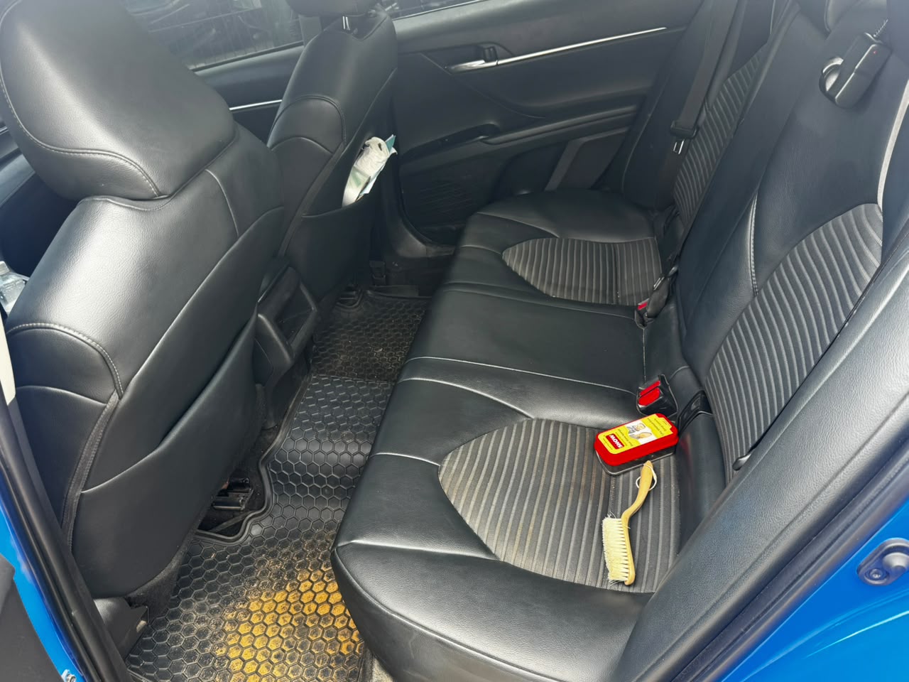 
								TOYOTA CAMRY SE (2019)  ➖ABUJA USED 🌎 LOCATION ABUJA  🔲DUTY PAID ⬛ SUPER CLEAN, A/C, UNTAMPARED V4 ENGINE AND GEAR, BUY AND DRIVE. 🏷️16M Net 📍Abuja Dea full									