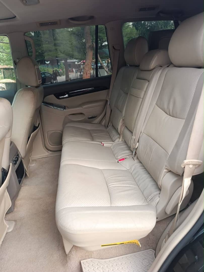 
								2009 v6 prado not upgraded 19M  With Untampered engine and gear full									