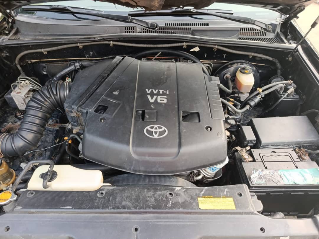 
								2009 v6 prado not upgraded 19M  With Untampered engine and gear full									