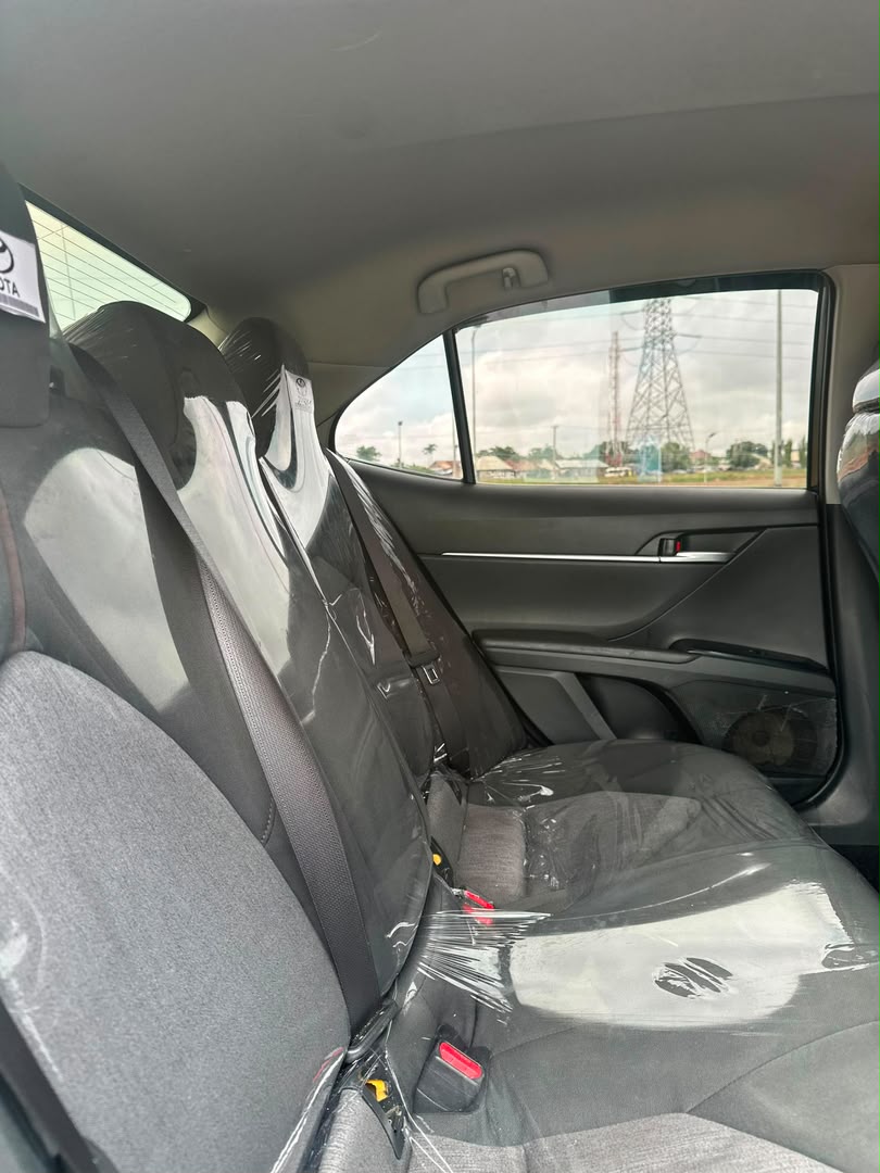 
								Giveaway Deal‼️‼️‼️ (101k Mileage) Foreign Used V4 2018 Camry LE car is in pristine condition (Pure Accident Free) with 2026 may entry duty going for just 22.2m Last with our sambo Lugbe Abuja📍 ZERO CHAIN DEAL full									