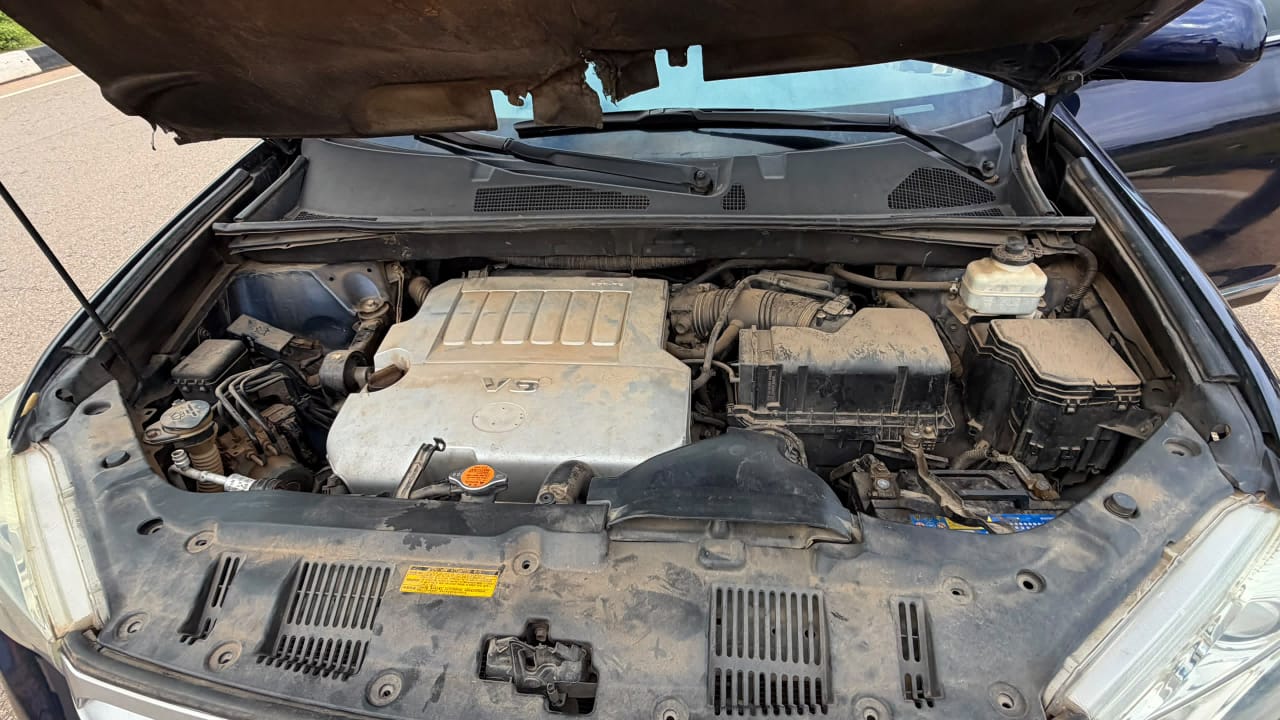 
								REGISTERED 2013 TOYOTA HIGHLANDER 4WD WITH KEY ENTRY UNTEMPERED V4 ENGINE AC CHILLING AND VERIFIED DUTY VALID,  💰 PRICE #12.5 MILLION 📍 LOCATION ABUJA full									
