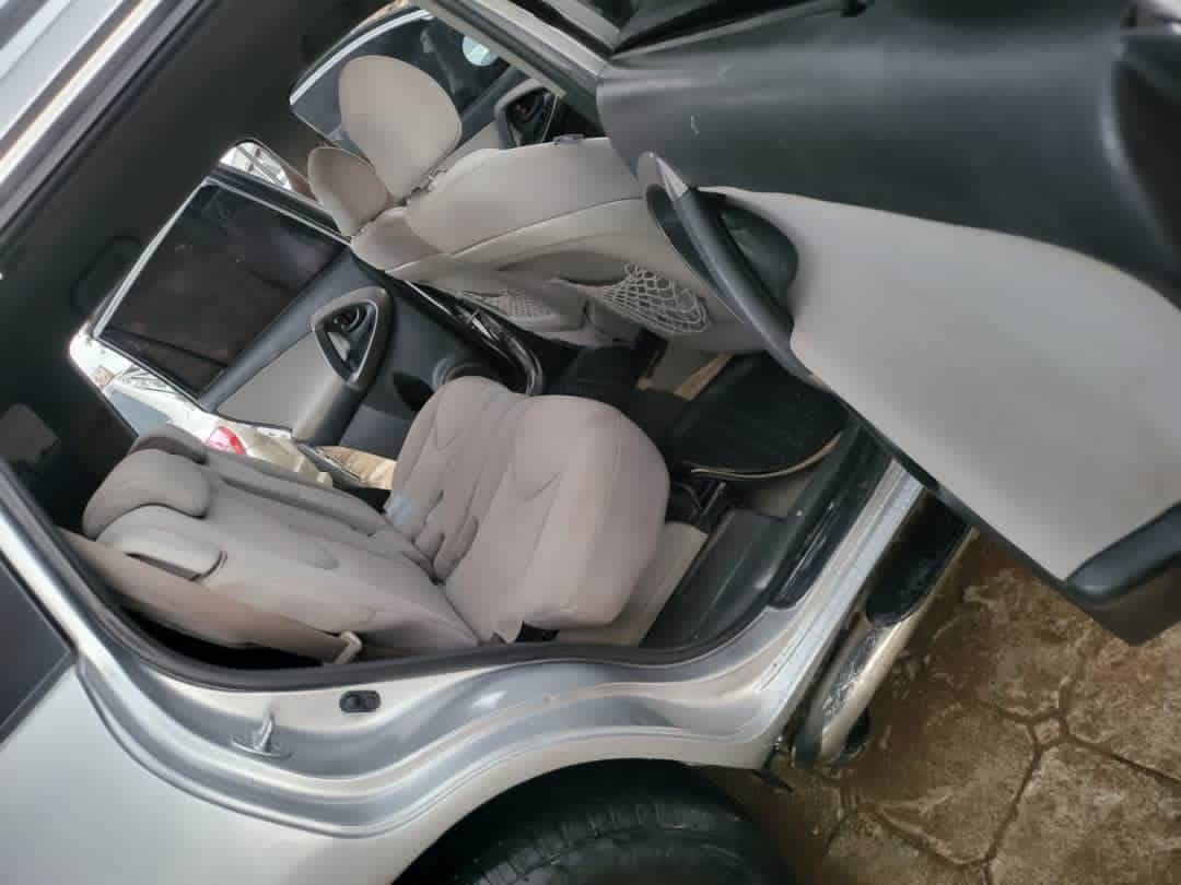 
								NEATLY USED 2008 TOYOTA RAV-4 IN EXCELLENT CONDITION,  💰 PRICE #5.8 MILLION 💯📍 LOCATION ABUJA. full									