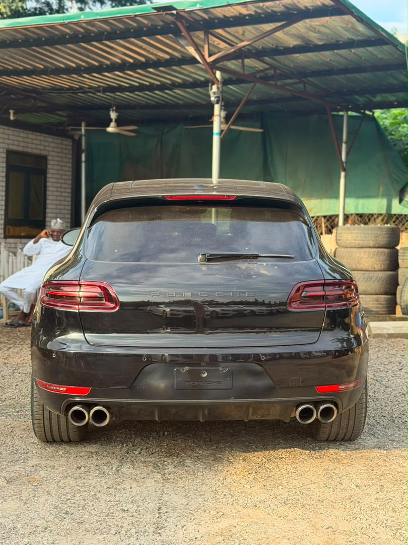 
								Foreign used 2017 porsche macan for 35m  Abuja full									