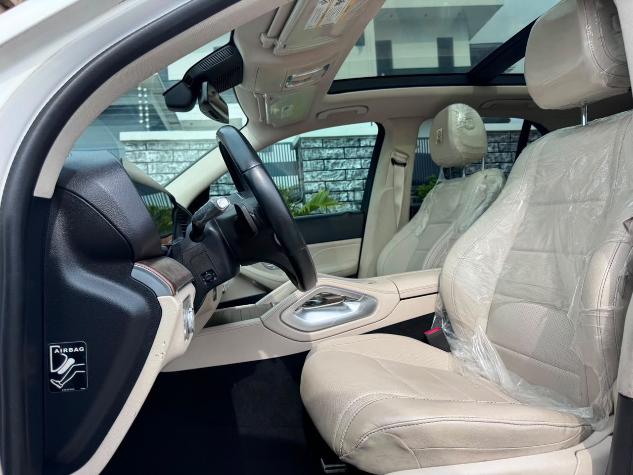 
								New arrive direct Belgium 2021 GLE 350 with Original Custom Duty Going For just 52m location Abuja car with me full									