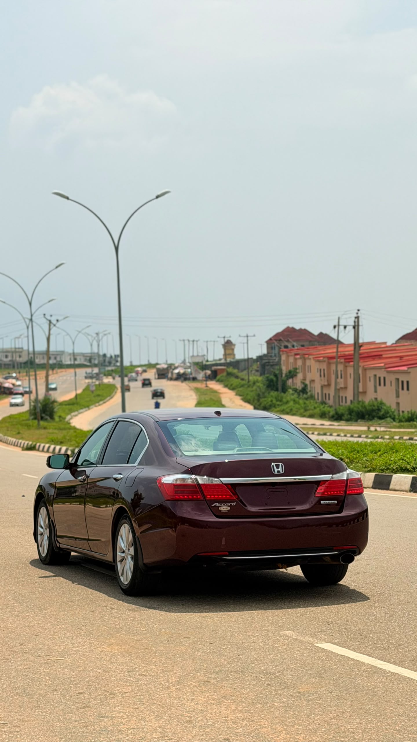
								FOREIGN USED 2014 HONDA ACCORD TOURING EX-L WITH V4 ENGINE, PUSH TO START,MOONROOF,,REVERSE CAMERA, REAR/MULTI ANGLE BACKUP CAMERA,HONDA LANE WATCH CAMERA, AND VERIFIED DUTY VALID,  💰 PRICE #14 MILLION 📍 LOCATION ABUJA. full									