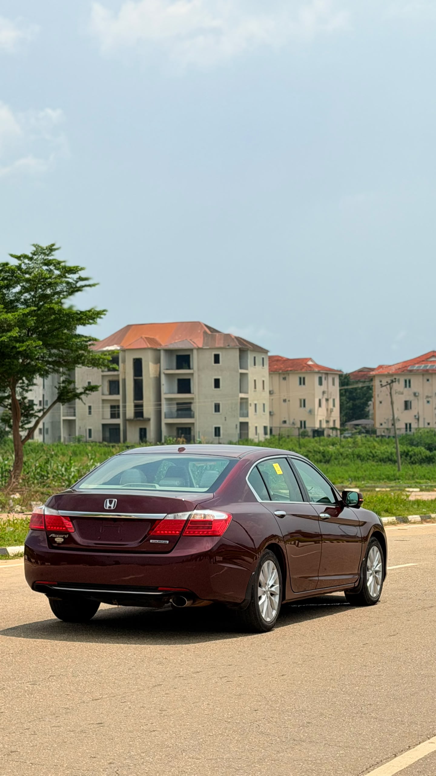 
								FOREIGN USED 2014 HONDA ACCORD TOURING EX-L WITH V4 ENGINE, PUSH TO START,MOONROOF,,REVERSE CAMERA, REAR/MULTI ANGLE BACKUP CAMERA,HONDA LANE WATCH CAMERA, AND VERIFIED DUTY VALID,  💰 PRICE #14 MILLION 📍 LOCATION ABUJA. full									