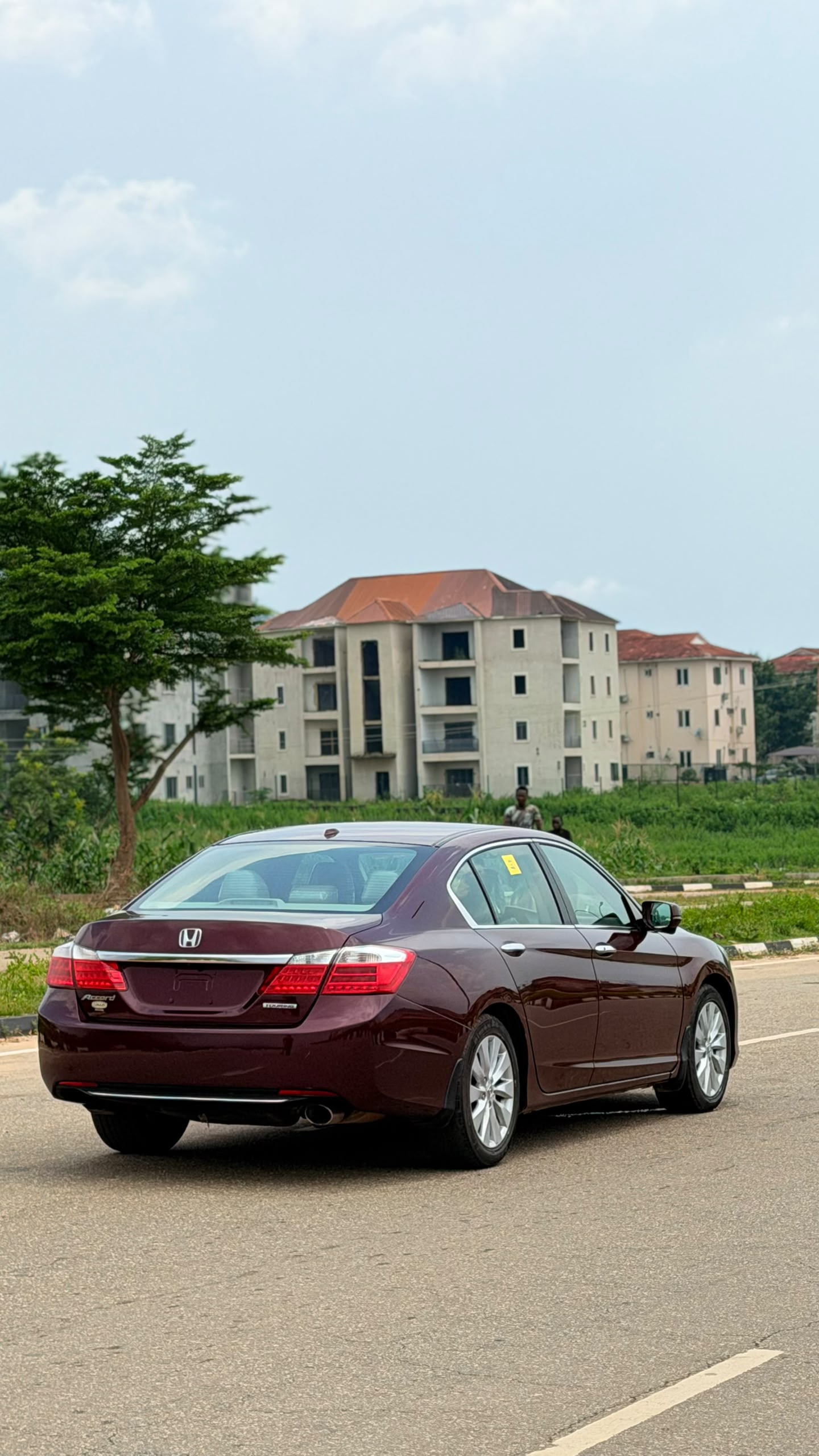 
								FOREIGN USED 2014 HONDA ACCORD TOURING EX-L WITH V4 ENGINE, PUSH TO START,MOONROOF,,REVERSE CAMERA, REAR/MULTI ANGLE BACKUP CAMERA,HONDA LANE WATCH CAMERA, AND VERIFIED DUTY VALID,  💰 PRICE #14 MILLION 📍 LOCATION ABUJA. full									
