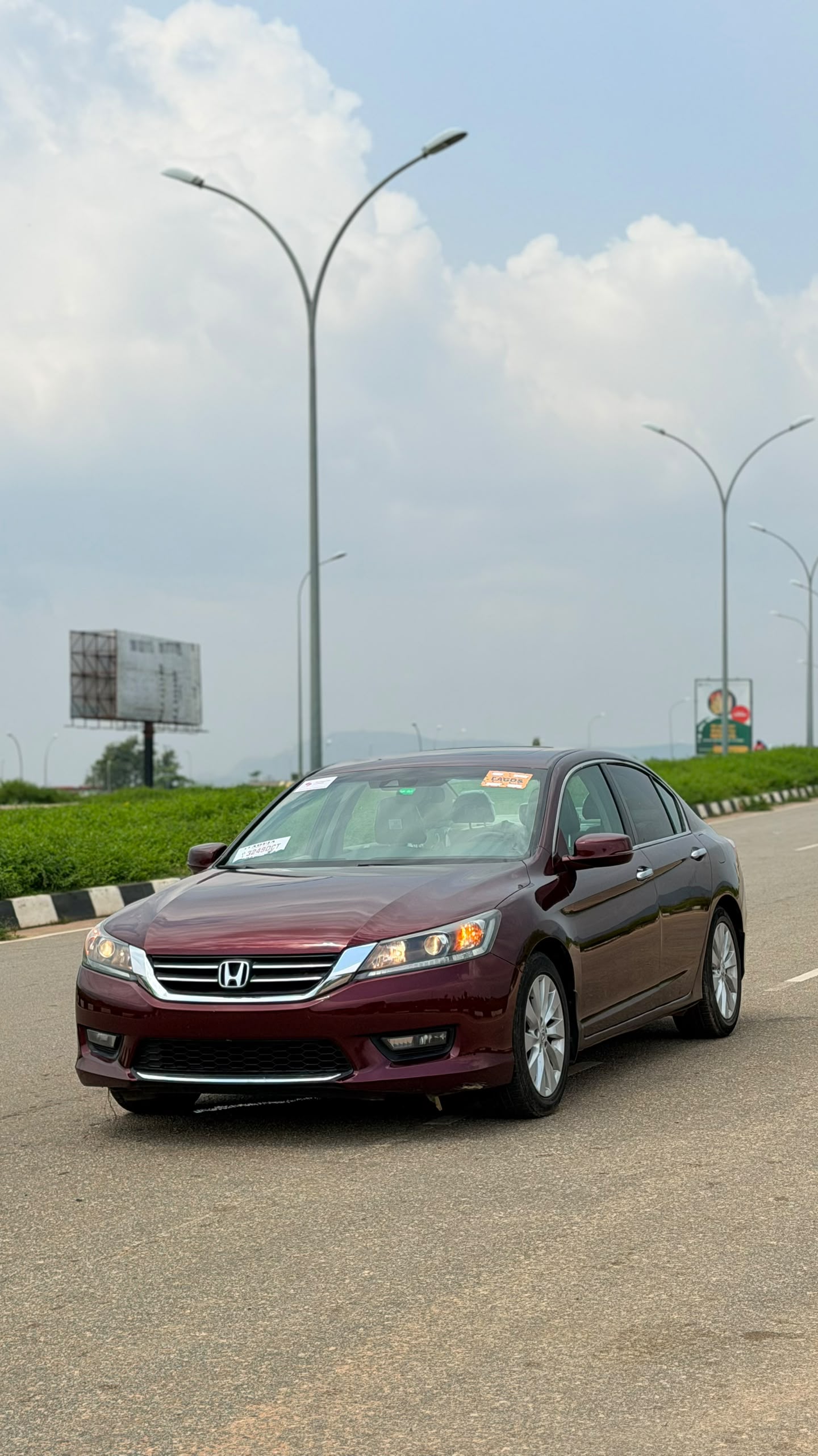 
								FOREIGN USED 2014 HONDA ACCORD TOURING EX-L WITH V4 ENGINE, PUSH TO START,MOONROOF,,REVERSE CAMERA, REAR/MULTI ANGLE BACKUP CAMERA,HONDA LANE WATCH CAMERA, AND VERIFIED DUTY VALID,  💰 PRICE #14 MILLION 📍 LOCATION ABUJA. full									