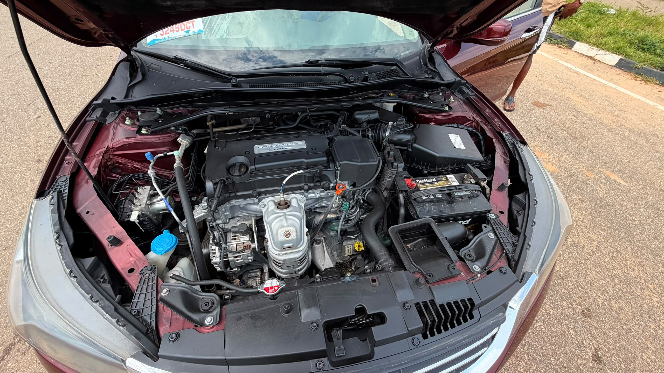 
								FOREIGN USED 2014 HONDA ACCORD TOURING EX-L WITH V4 ENGINE, PUSH TO START,MOONROOF,,REVERSE CAMERA, REAR/MULTI ANGLE BACKUP CAMERA,HONDA LANE WATCH CAMERA, AND VERIFIED DUTY VALID,  💰 PRICE #14 MILLION 📍 LOCATION ABUJA. full									