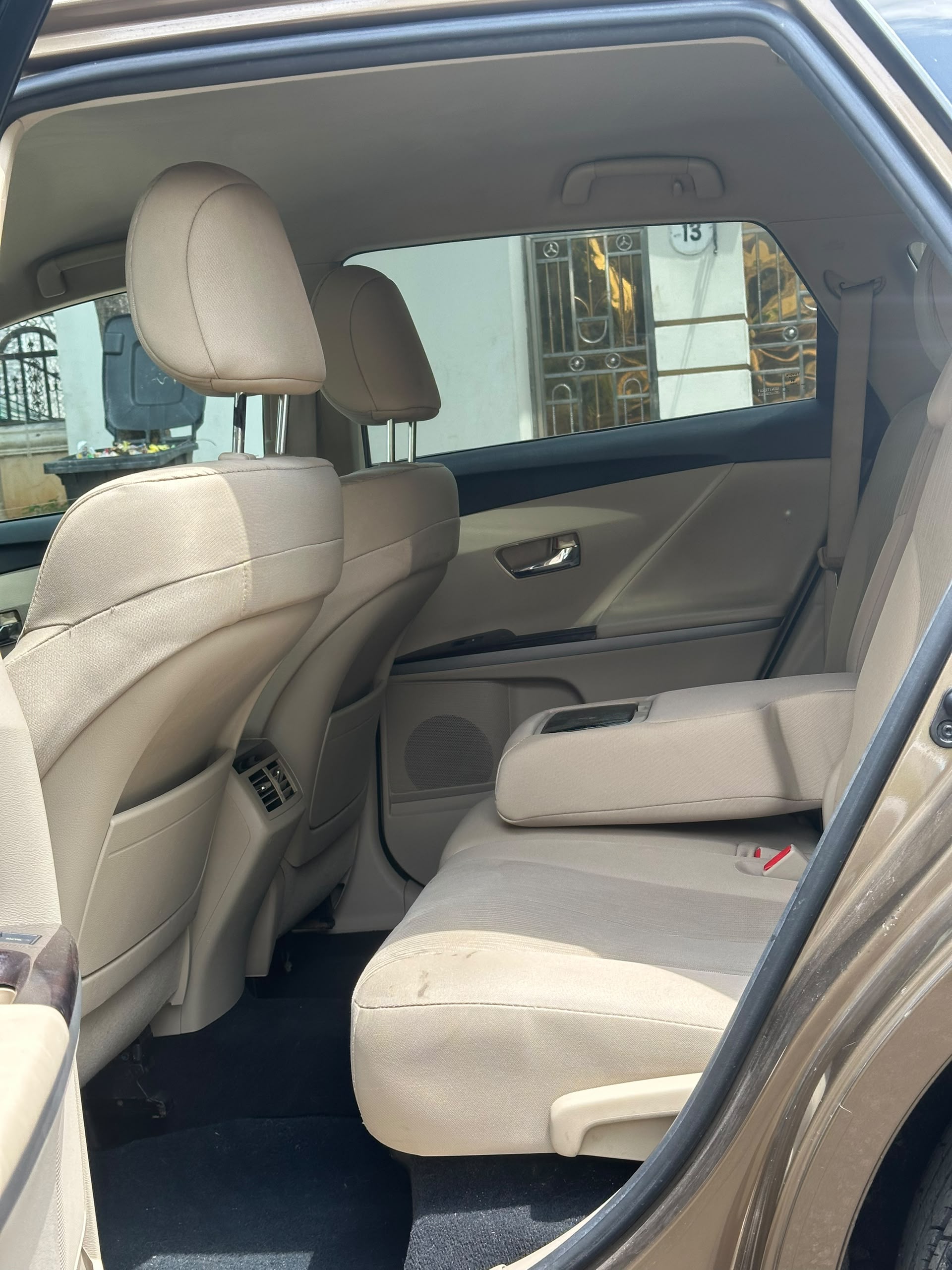 
								FOREIGN USED 2011 TOYOTA VENZA LE (BASIC OPTION) WITH KEY ENTRY,V4 ENGINE AND VERIFIED DUTY VALID,  💰 PRICE #16.5 MILLION 📍 LOCATION ABUJA. full									