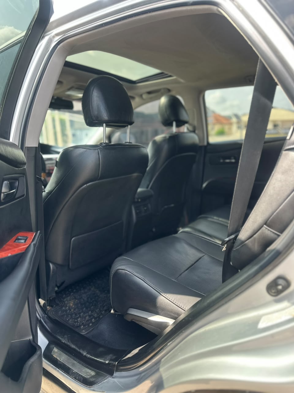 
								Belgium grade 2010 Lexus Rx350 with Untempered engine and gear going for 13.5 million only.a Location: Gwarinpa, Abuja! full									
