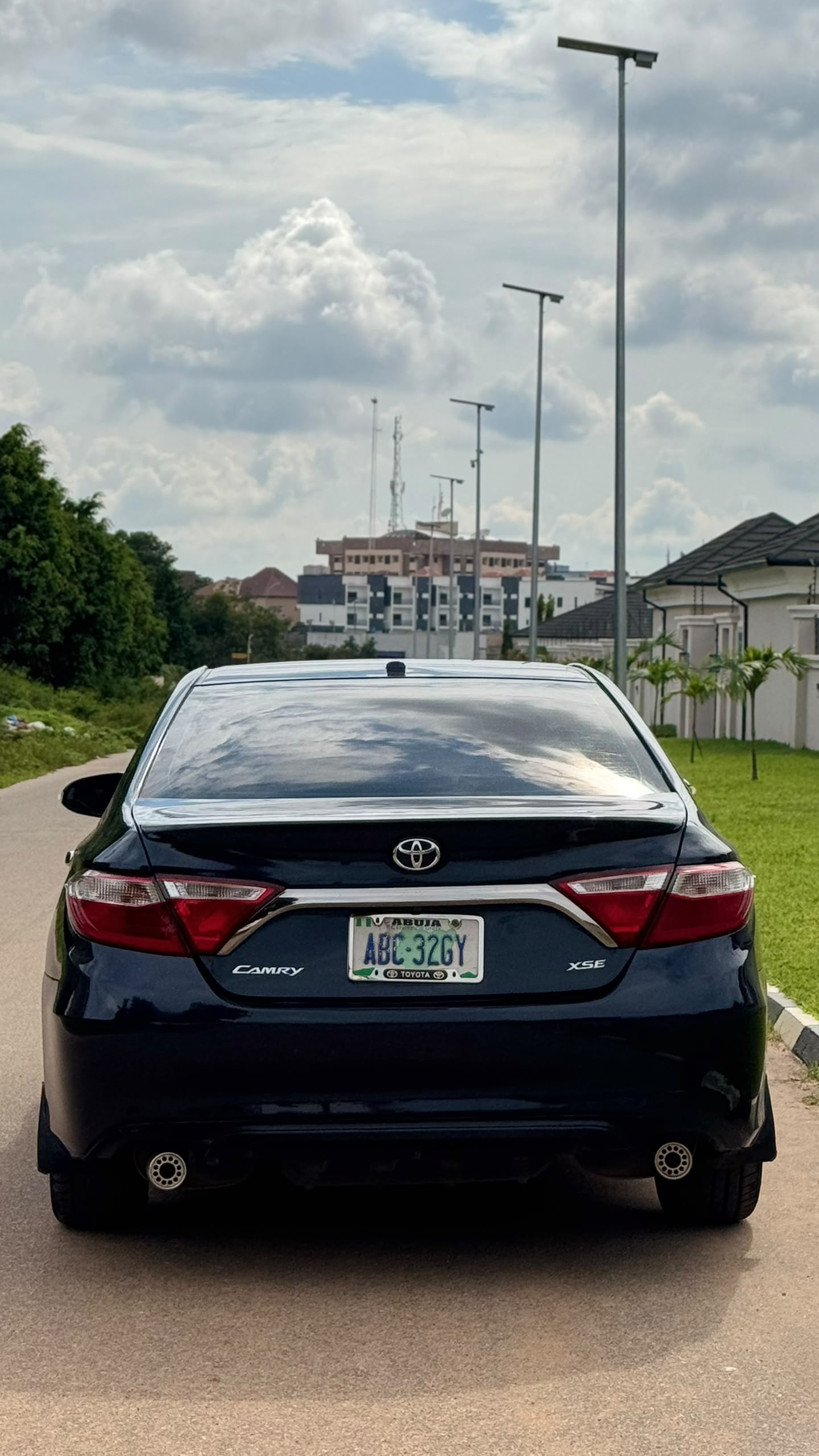 
								EXTREMELY SHARP 2015 TOYOTA CAMRY XSE KEYLESS SUNROOF WITH WIRELESS CHARGING ⚡⚡ AND PROPER DOCUMENTATION  PRICE:12M 📍ABUJA full									