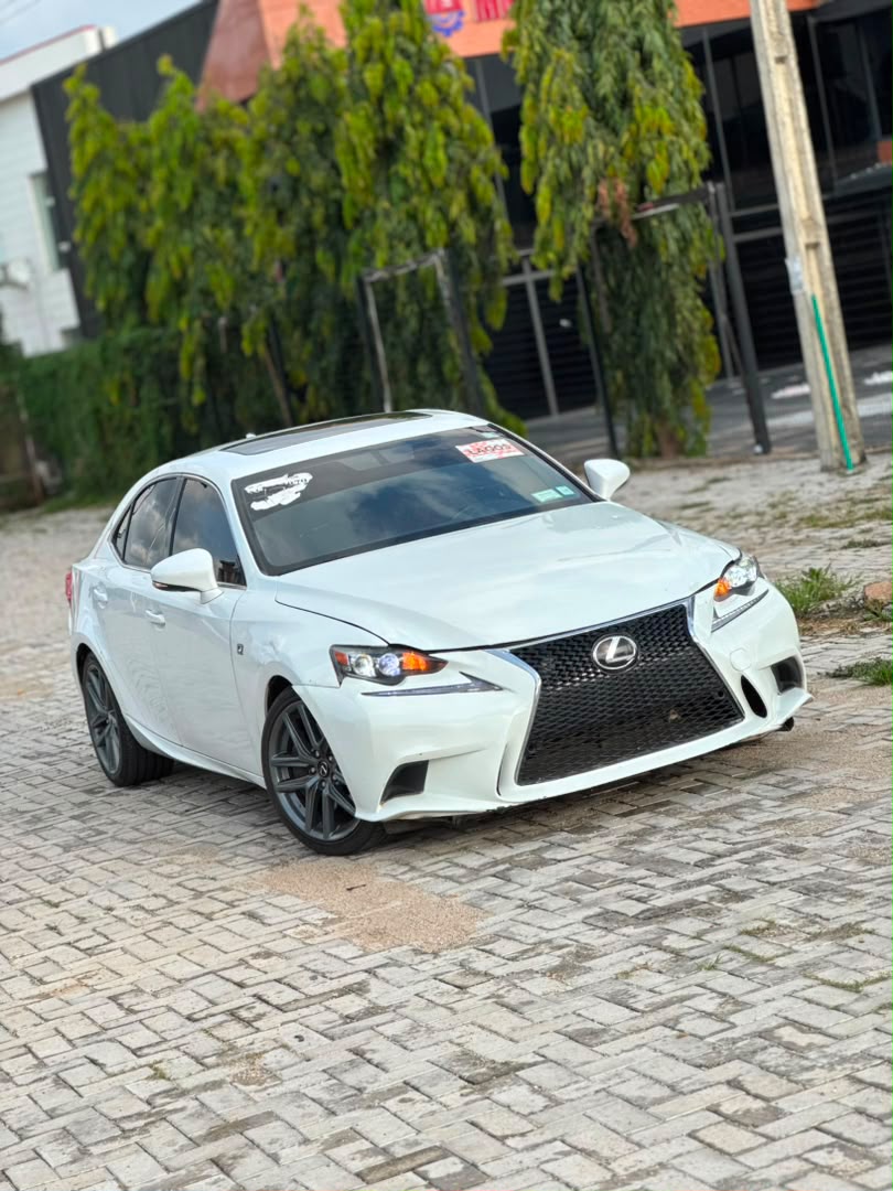 
								LEXUS IS300 F-sports  Foreign used 2017 Model Original duty 22m Abuja full									