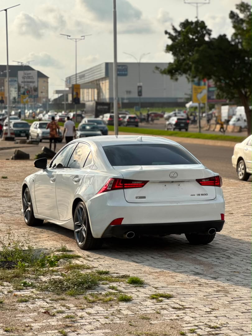 
								LEXUS IS300 F-sports  Foreign used 2017 Model Original duty 22m Abuja full									
