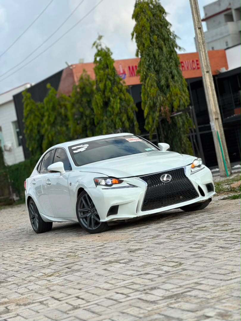 
								LEXUS IS300 F-sports  Foreign used 2017 Model Original duty 22m Abuja full									