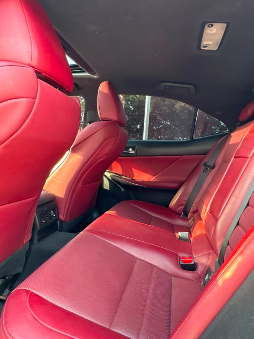 
								LEXUS IS300 F-sports  Foreign used 2017 Model Original duty 22m Abuja full									