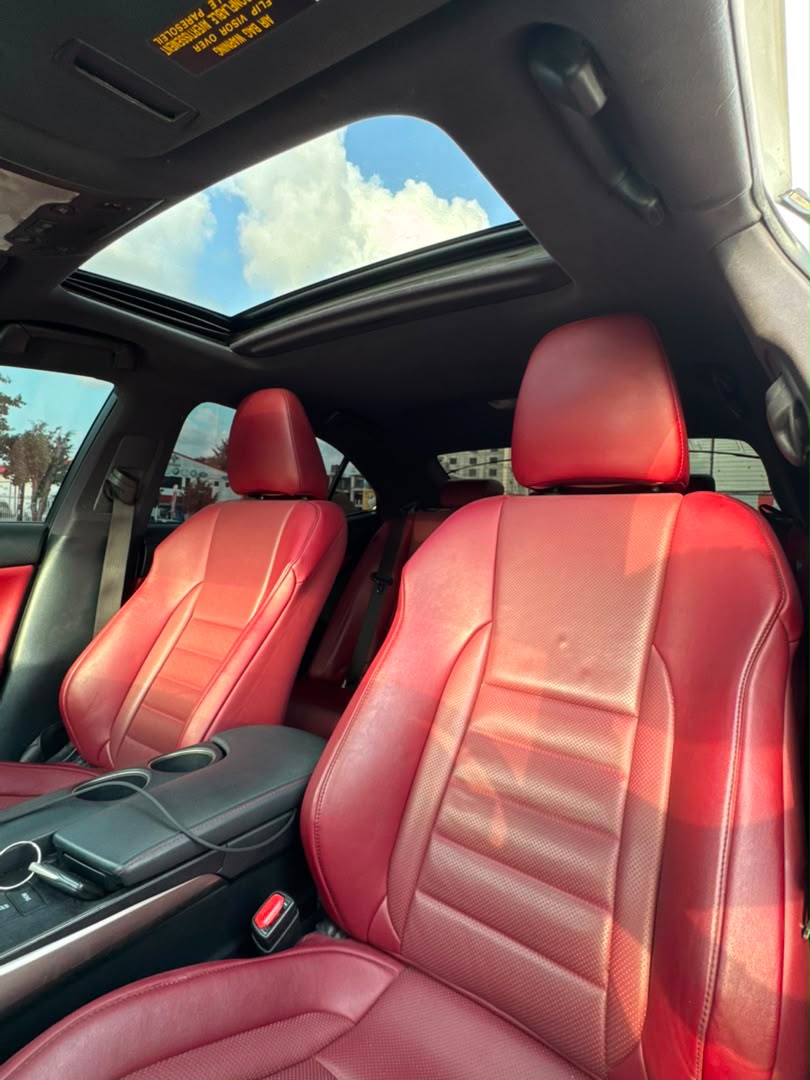 
								LEXUS IS300 F-sports  Foreign used 2017 Model Original duty 22m Abuja full									