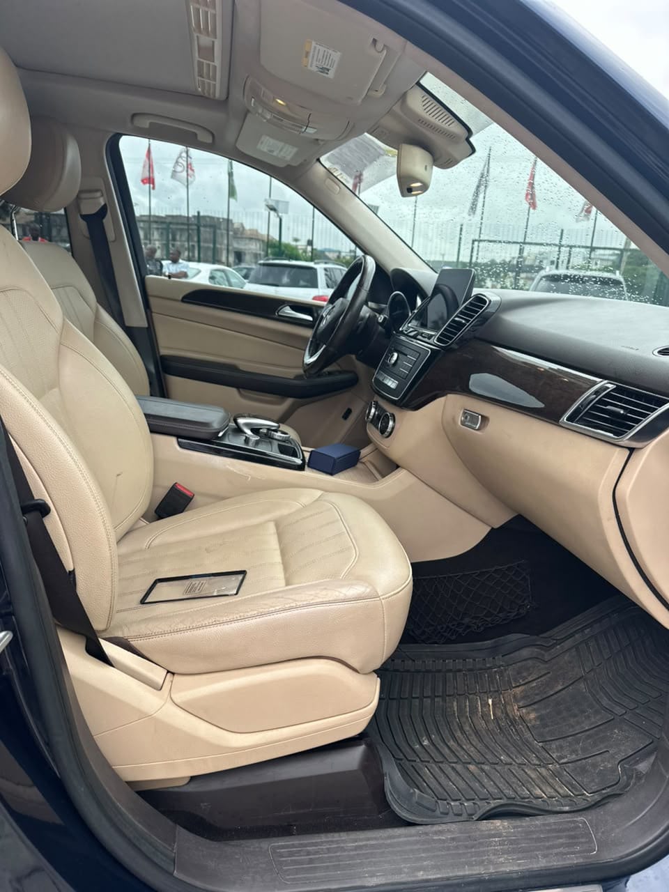 
								CLEAN DISTRESS 2018 MERCEDES BENZ GLE350 WITH ORIGINAL DUTY✅  🏷️22.5M Net 📍Abuja Deal full									