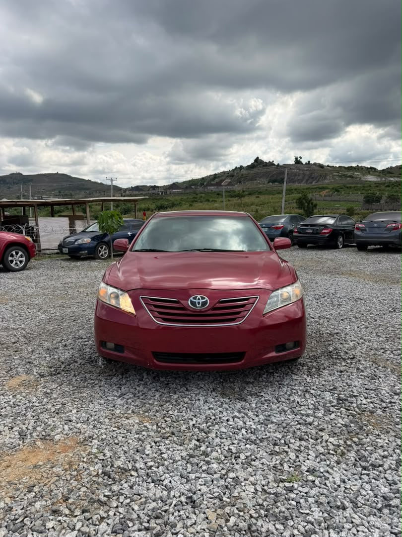 
								Super sharp Toyota Camry 2009 XLE with untouchable engine and gear buy and zoom nothing to fix location Abuja price 6.5m, full									