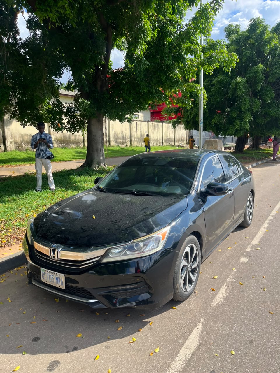 
								UNREGISTERED HONDA ACCORD 2016 EXL V6 ENGINE   ORIGINAL DUTY   PRICE: 9.5M full									