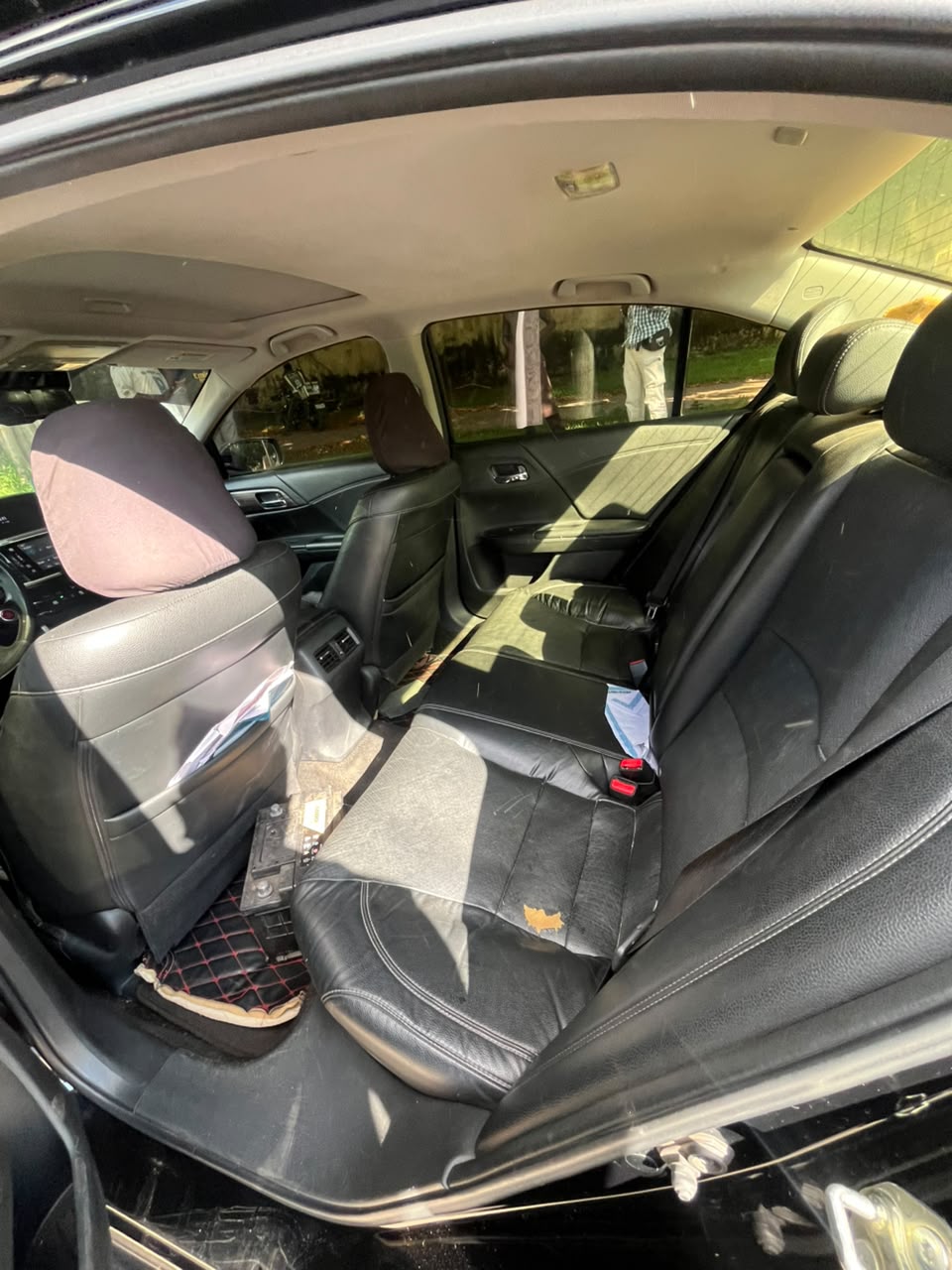 
								UNREGISTERED HONDA ACCORD 2016 EXL V6 ENGINE   ORIGINAL DUTY   PRICE: 9.5M full									
