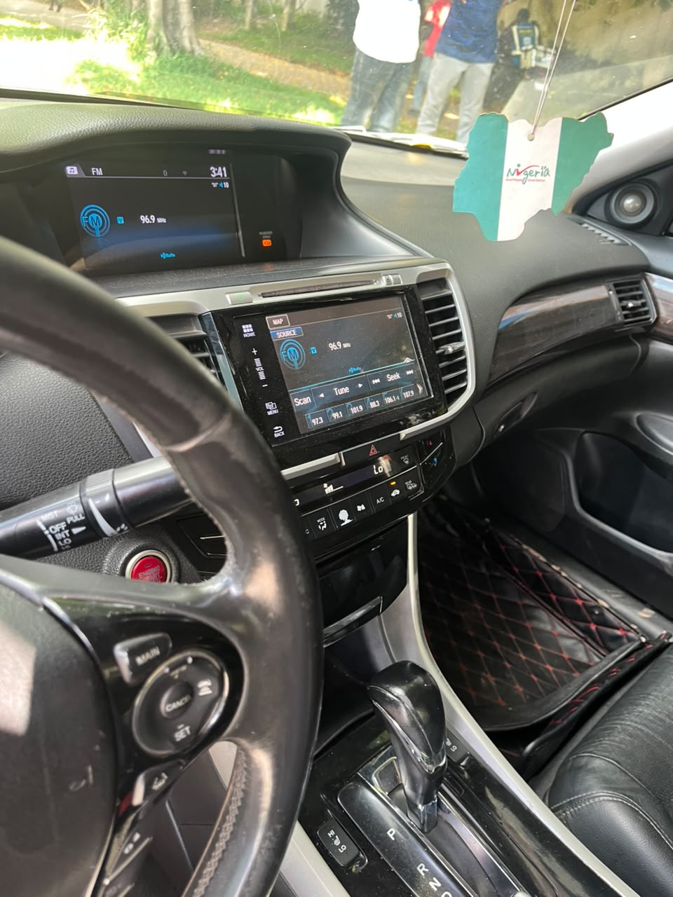 
								UNREGISTERED HONDA ACCORD 2016 EXL V6 ENGINE   ORIGINAL DUTY   PRICE: 9.5M full									