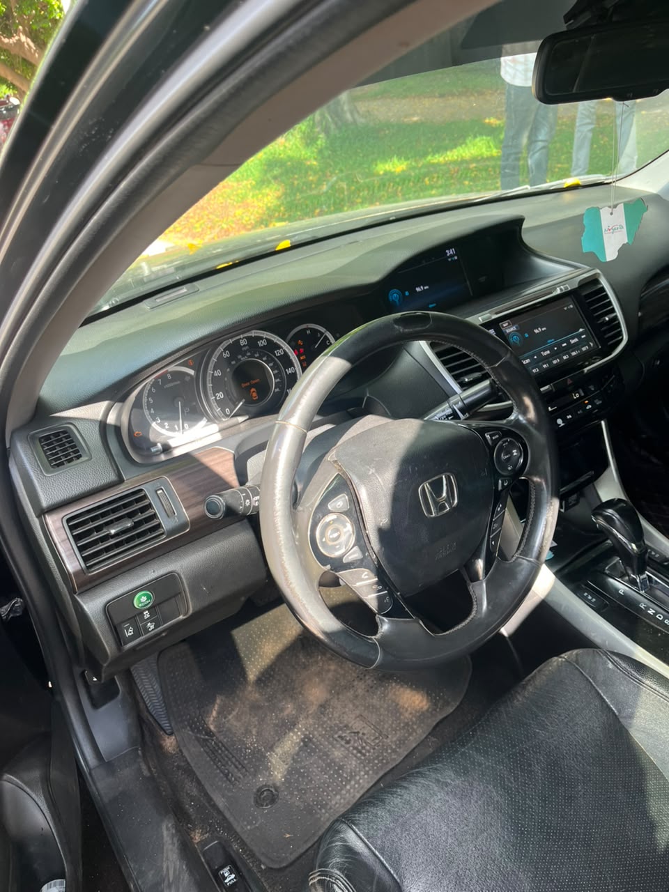 
								UNREGISTERED HONDA ACCORD 2016 EXL V6 ENGINE   ORIGINAL DUTY   PRICE: 9.5M full									